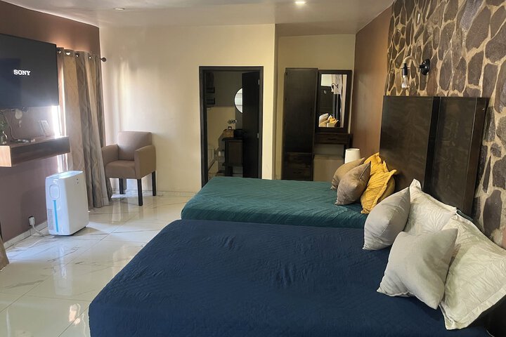 Room 18 of 27