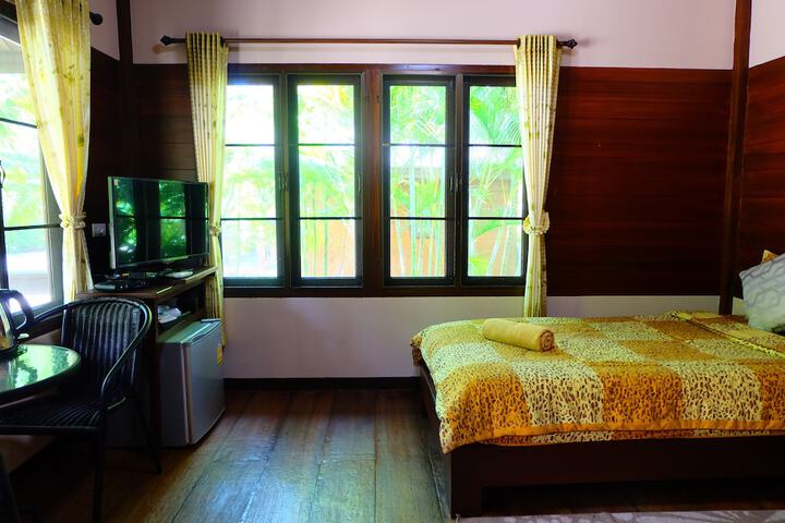 Room 3 of 57