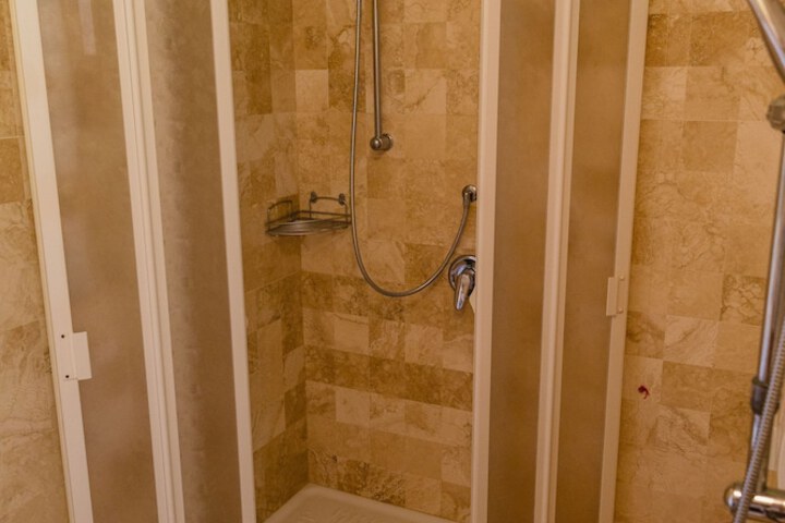 Room 30 of 58