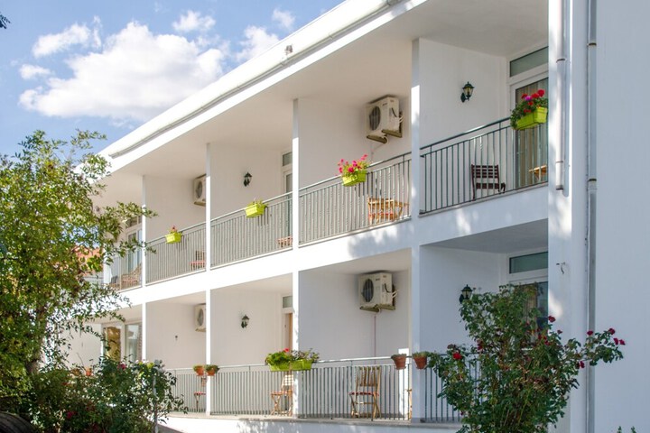 Hotel 42 of 54