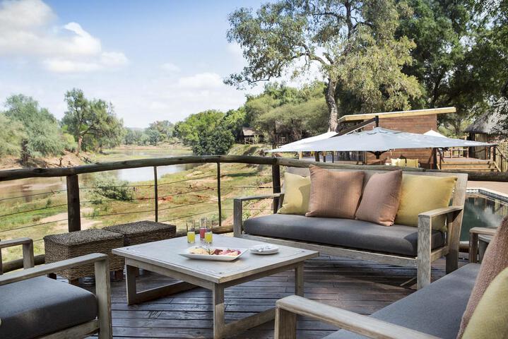 Terrace/Patio 2 of 6