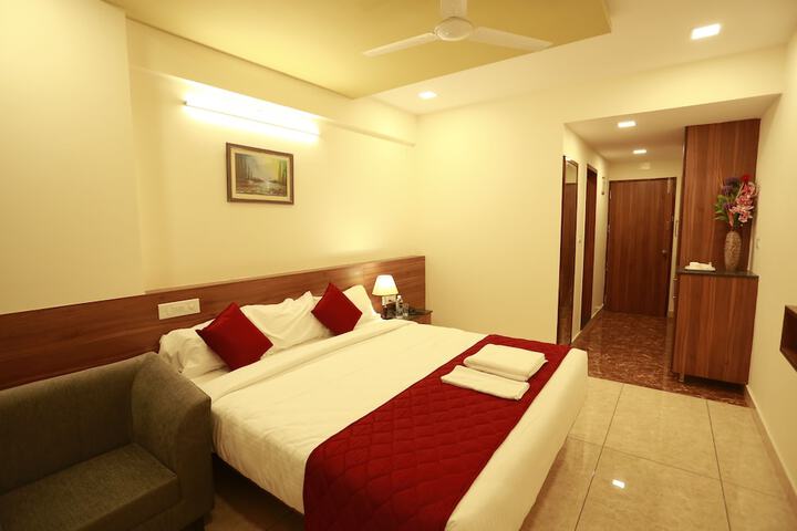 Room 13 of 91