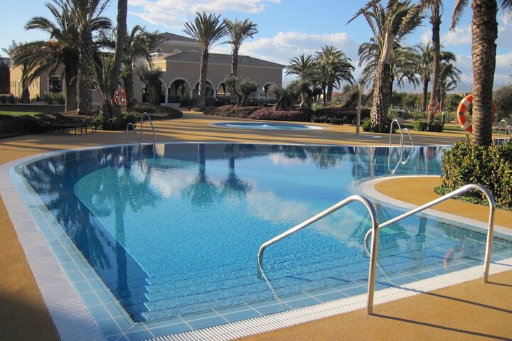 Pools & Facilities