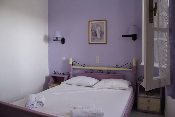 Room 4 of 96