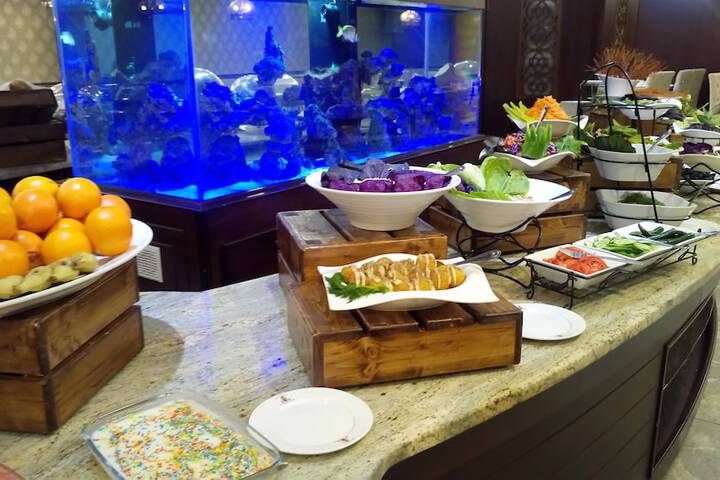 Dining Photos