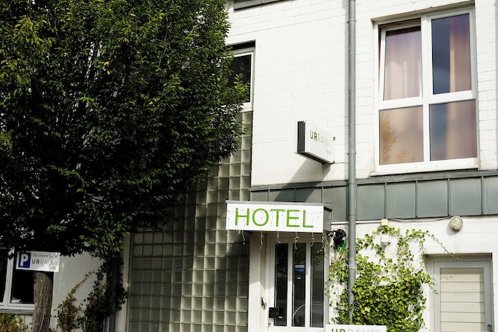 Hotel 75 of 76