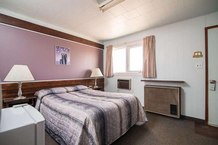 Room 6 of 20