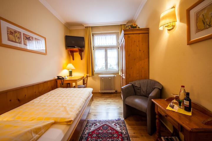 Room 39 of 90