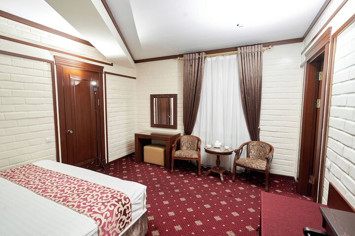 Room 15 of 88