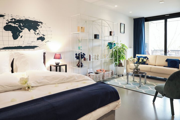 Room 9 of 45