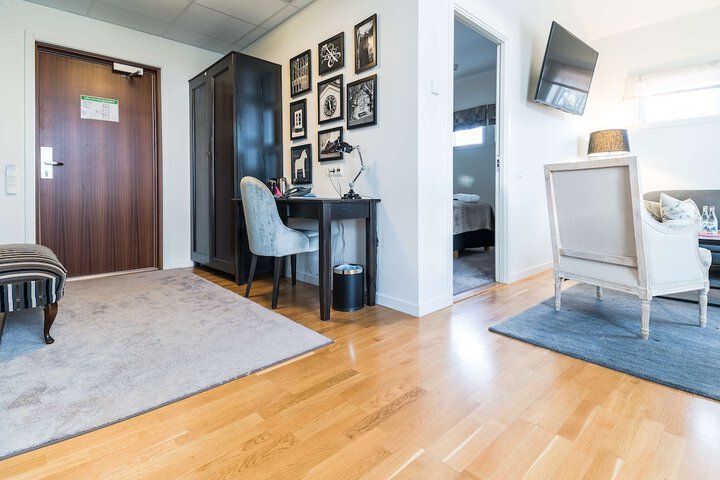 Room 22 of 57