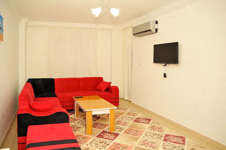 Room 18 of 28
