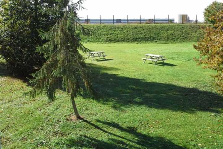 Property Grounds 37 of 39