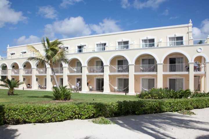 Hotel Exterior 133 of 149