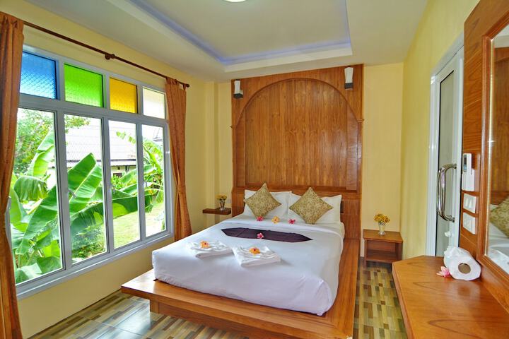 Room 3 of 41