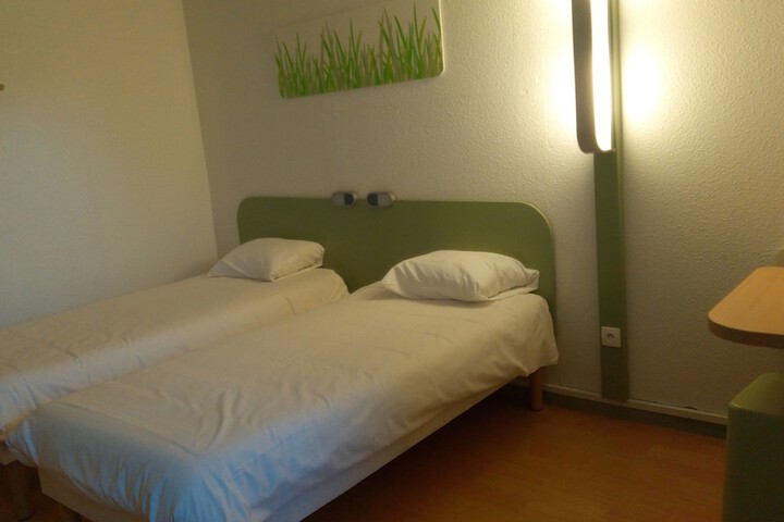 Room 13 of 59