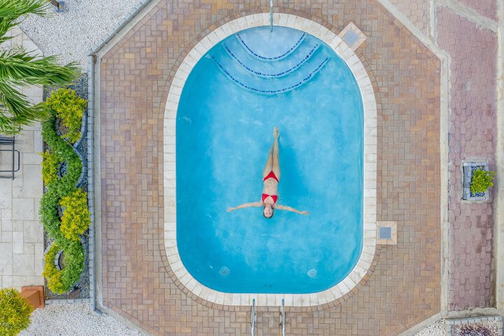 Hotel Pool