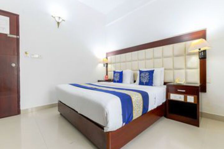 Room 12 of 20