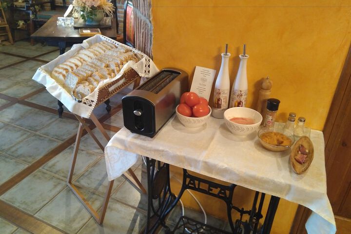 Breakfast/Coffee Service 47 of 71
