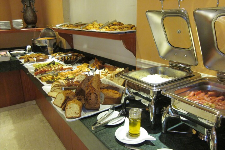 Breakfast/Coffee Service 52 of 64