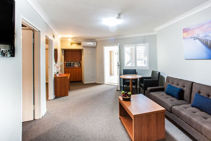 Room 14 of 81