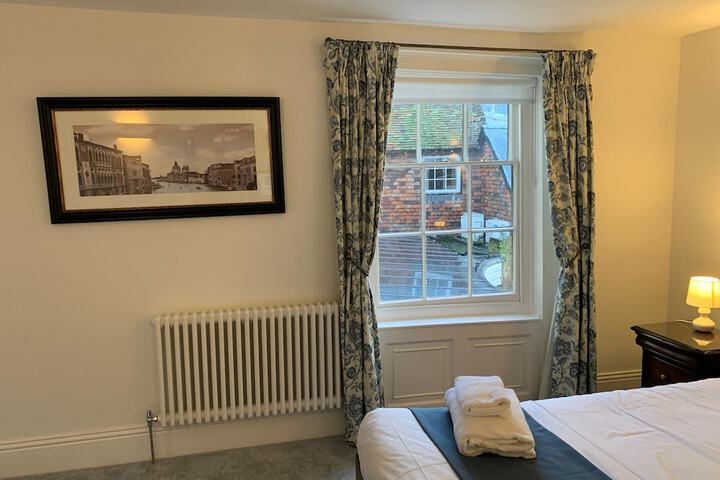 Room 82 of 140