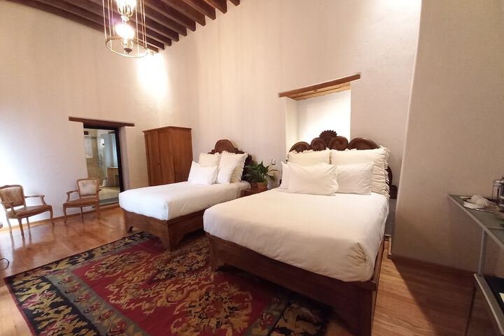 Room 16 of 30