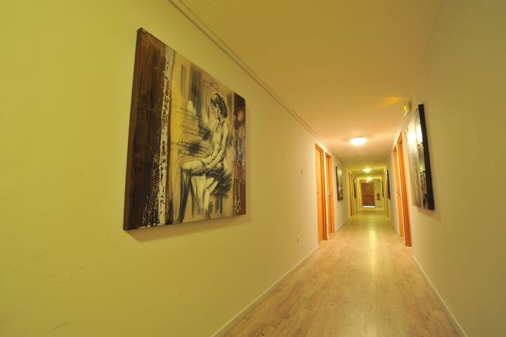 Ballroom/Hall 36 of 61