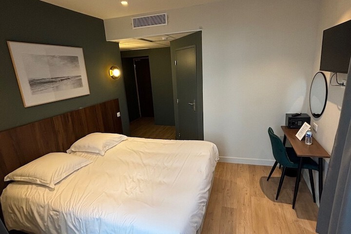 Room 17 of 51