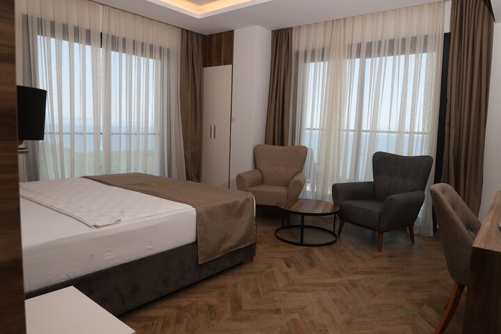 Room 20 of 159