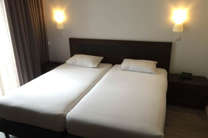 Room 13 of 51