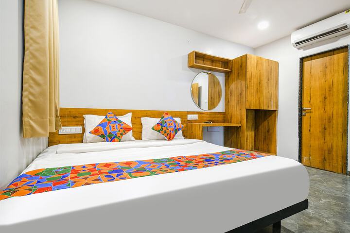 Room 14 of 22