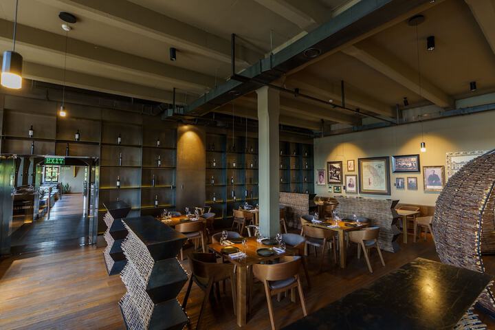 Dining 98 of 129