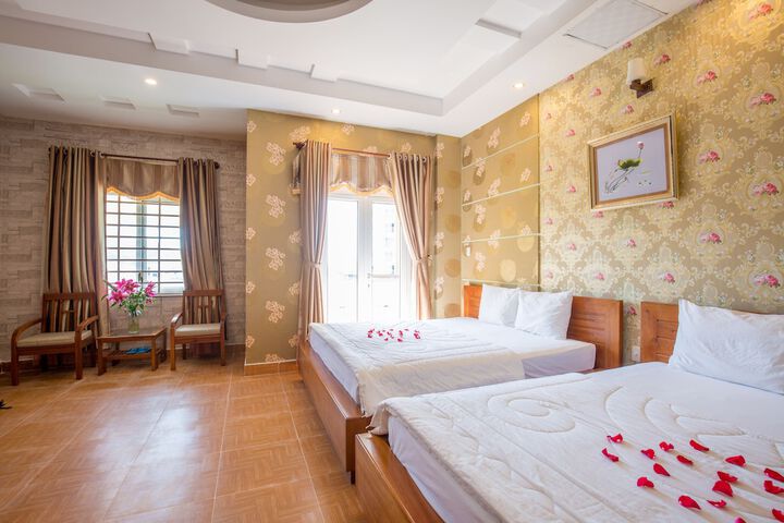 Room 10 of 79