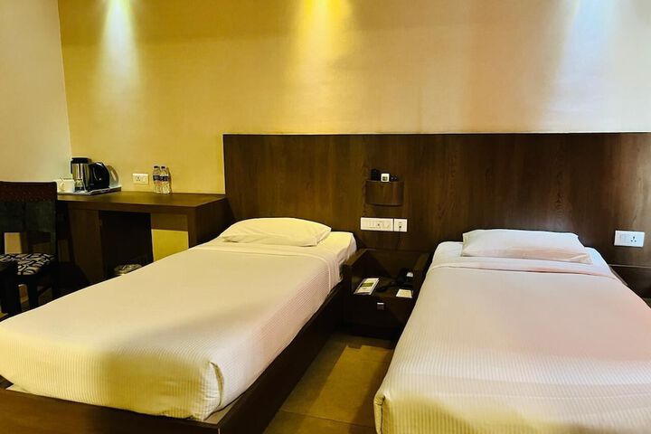 Room 9 of 55