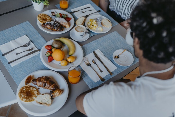 Breakfast/Coffee Service 76 of 95
