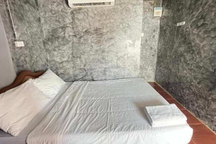 Room 58 of 109