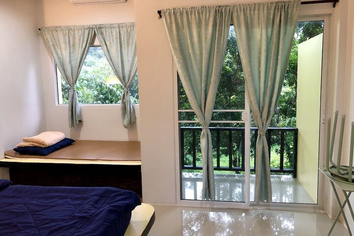 Room 21 of 47