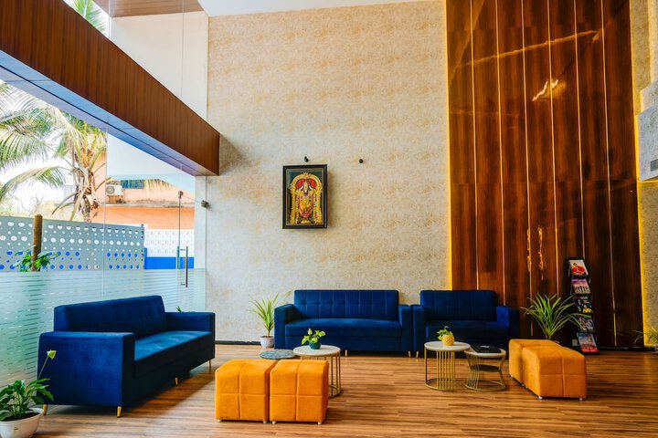 Hotel Interior 4 of 29