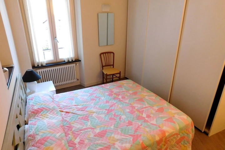 Room 4 of 14