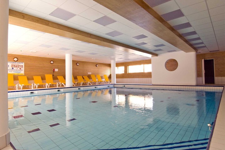 Hotel with Pool
