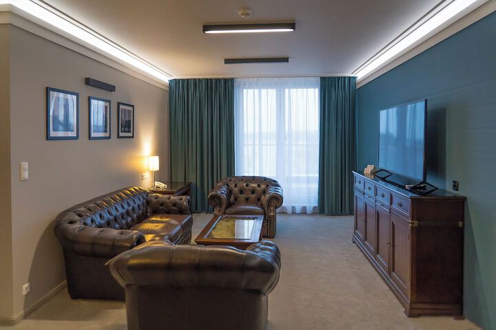 Room 16 of 47