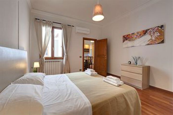 Room 55 of 166