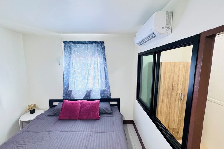 Room 8 of 21
