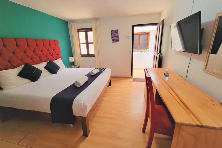 Room 6 of 22