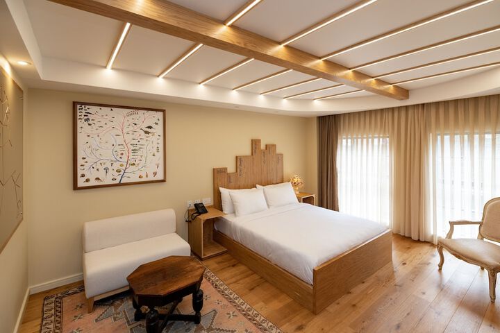 Room 52 of 171