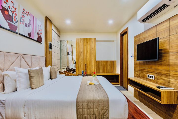 Room 7 of 48