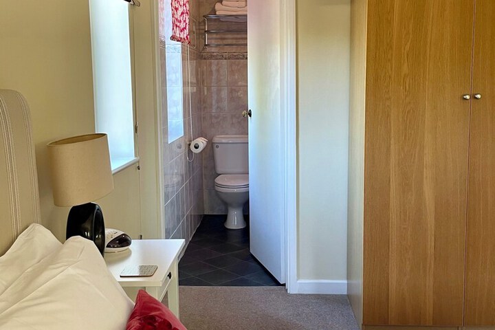Room 22 of 38
