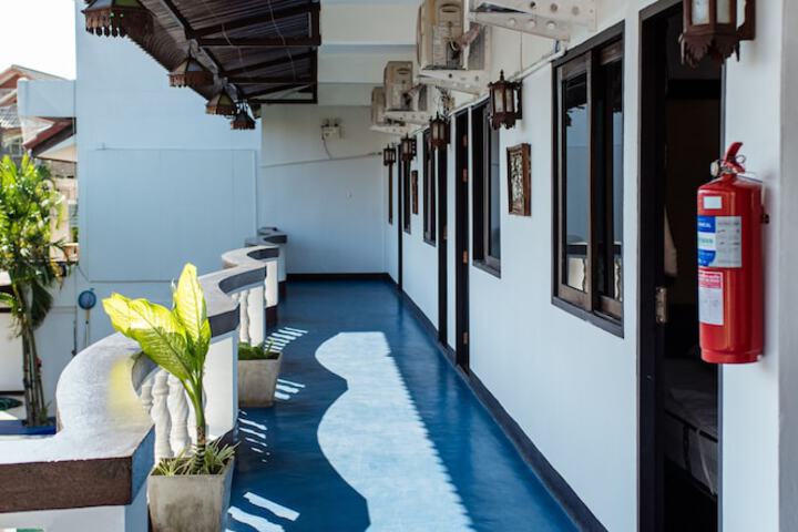 Hotel 66 of 68