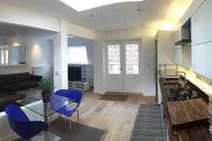 Room 30 of 41